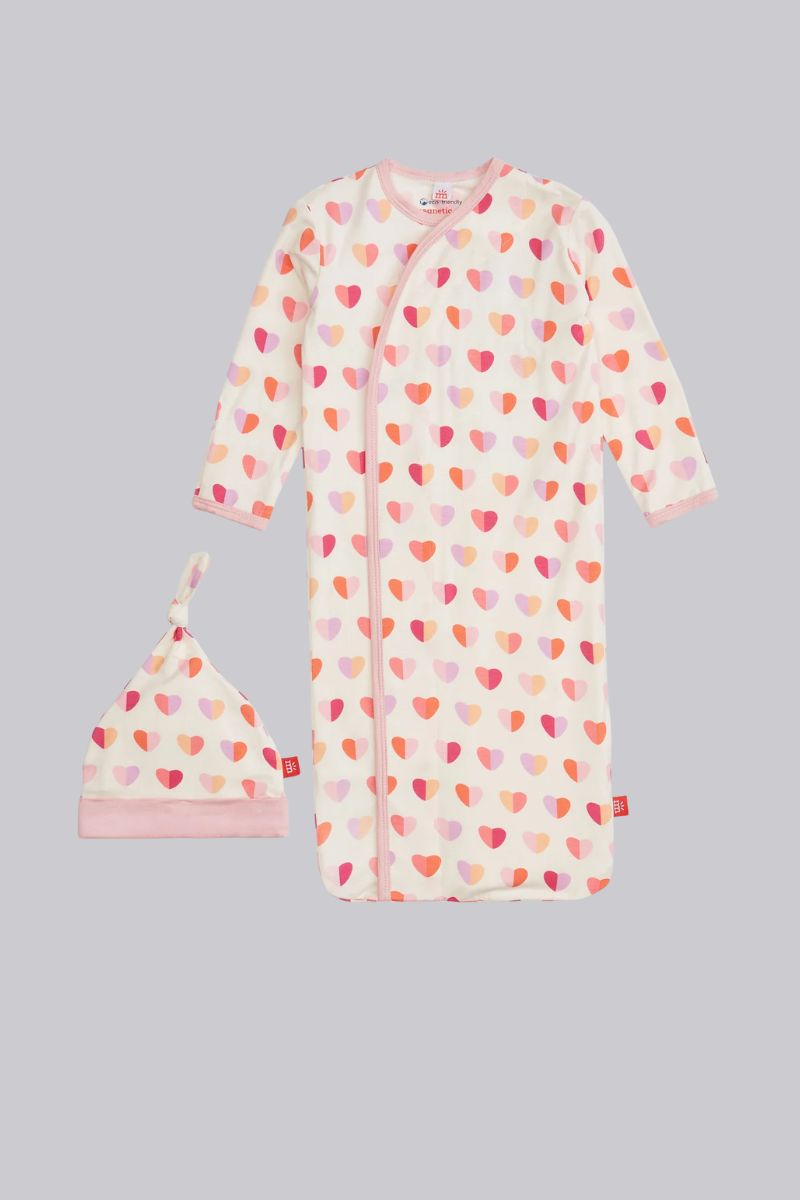 Magnetic Gown and Hat Set