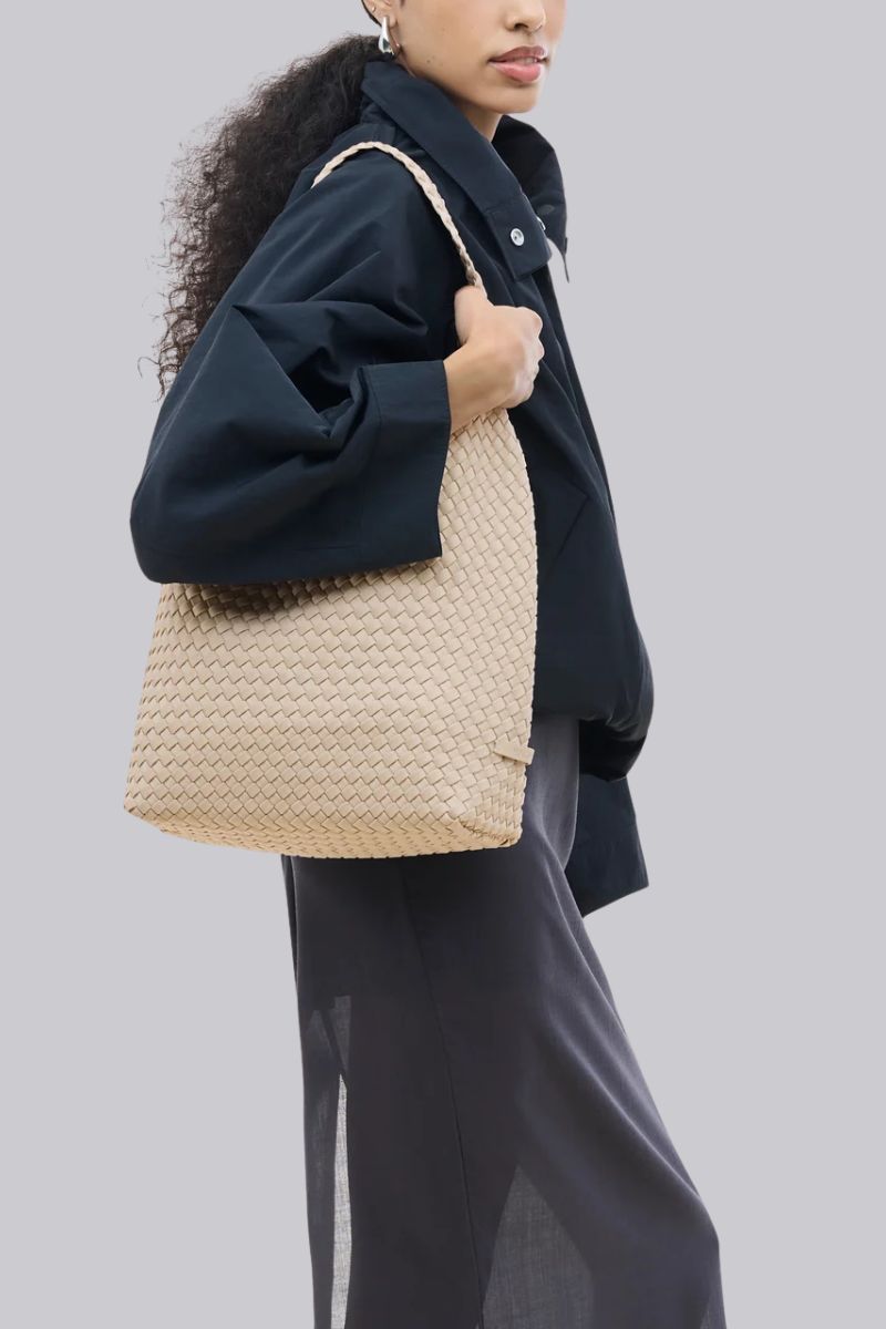 Nomad Medium Hobo