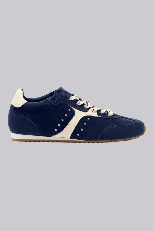 Stella Sneaker